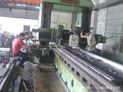 龍門刨與超長平面磨加工服務 專業機械加工的可靠選擇